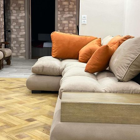 Luxury 4-Bedroom Apartment In The Center Tbilisi Bagian luar foto