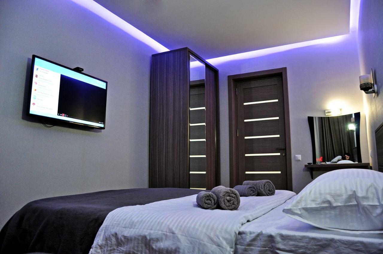 Luxury 4-Bedroom Apartment In The Center Tbilisi Bagian luar foto