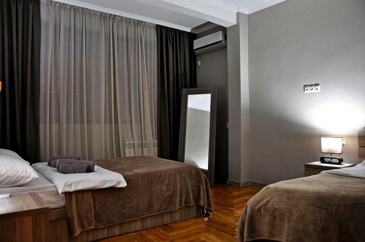 Luxury 4-Bedroom Apartment In The Center Tbilisi Bagian luar foto