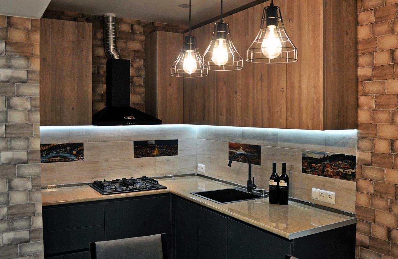 Luxury 4-Bedroom Apartment In The Center Tbilisi Bagian luar foto