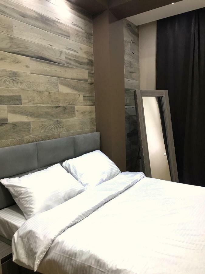 Luxury 4-Bedroom Apartment In The Center Tbilisi Bagian luar foto