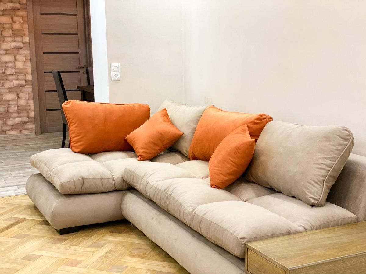 Luxury 4-Bedroom Apartment In The Center Tbilisi Bagian luar foto